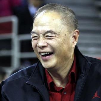 张卫平解说NBA总决赛,那些年,我们一起听过的张合理 张卫平解说NBA总决赛,那些年,我们一起听过的张合理